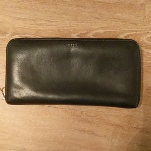 Fossil wallet